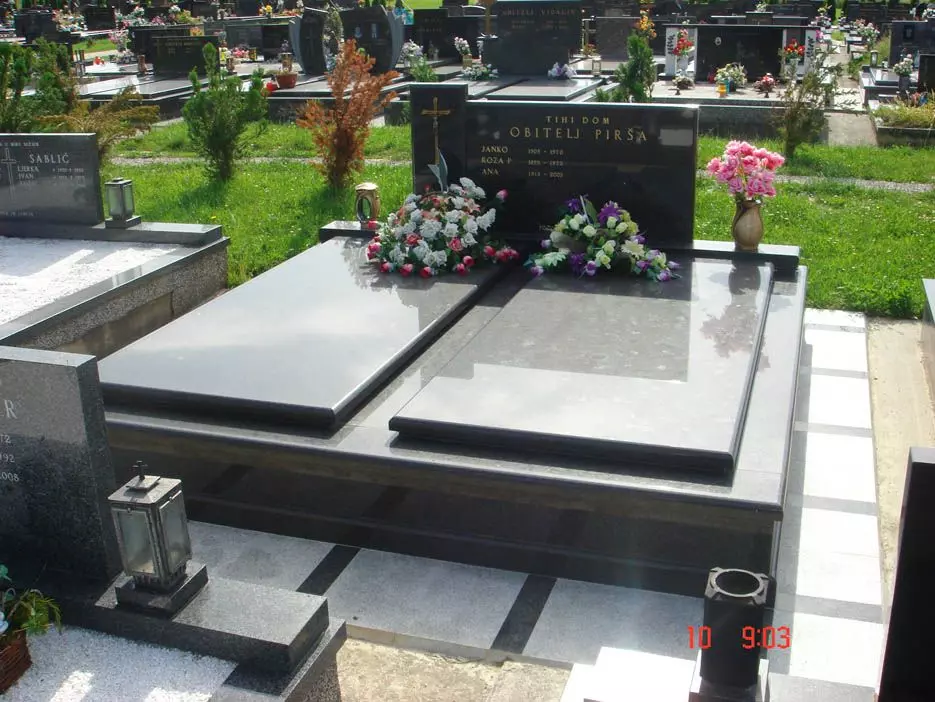 Izrada spomenika Izrada nadgrobnih spomenika, Gornji Stupnik, Hrvatska