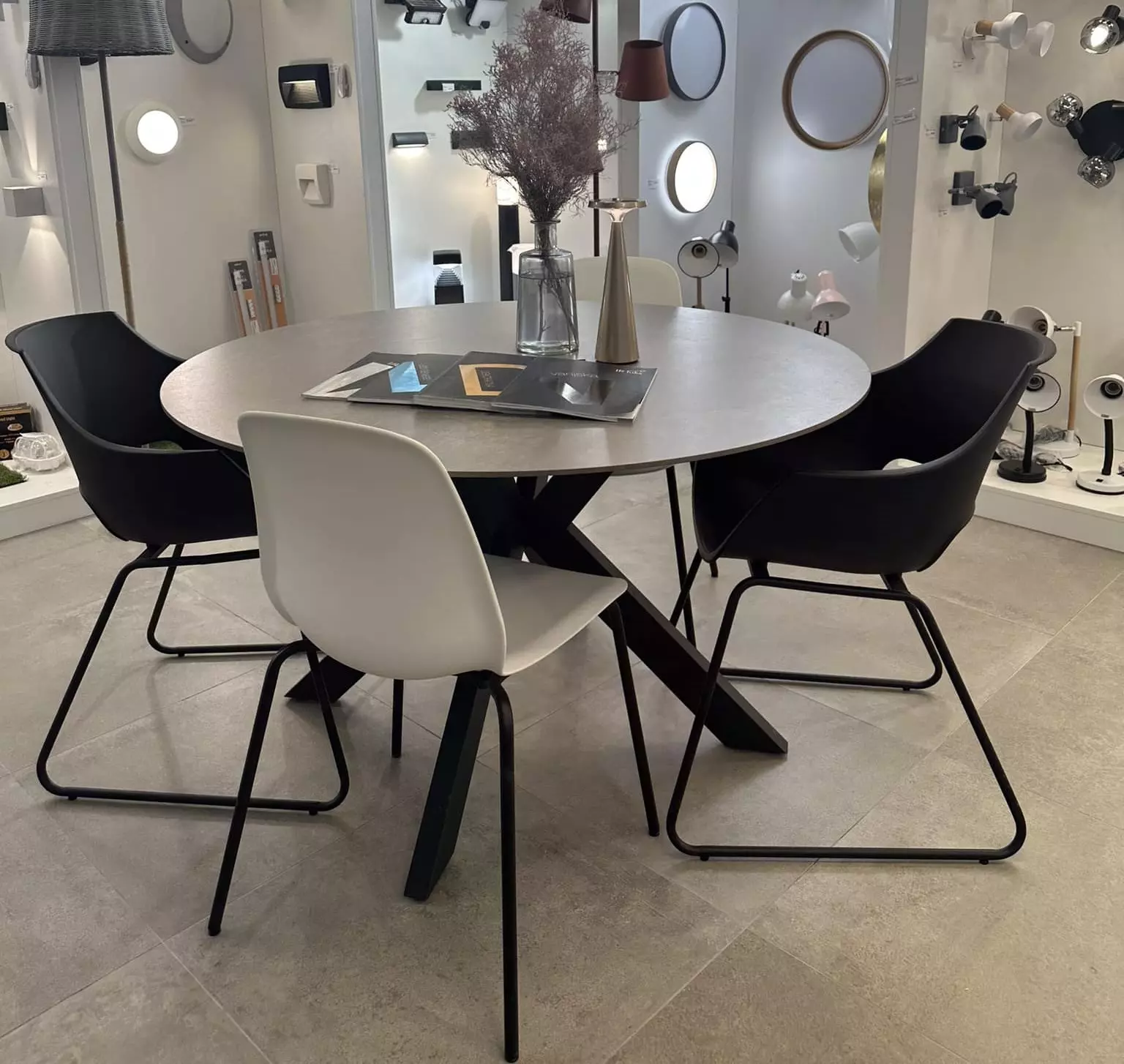 Trgovina sanitarija i keramike Rab, RH