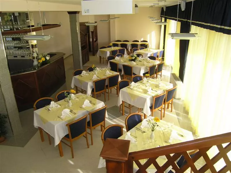 HotelViktorijahrana HotelViktorijahrana