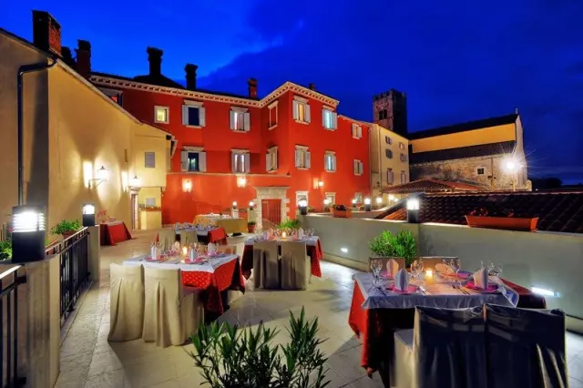 HotelskismještajinajamsobauhoteluIstra2 HotelskismještajinajamsobauhoteluIstra2