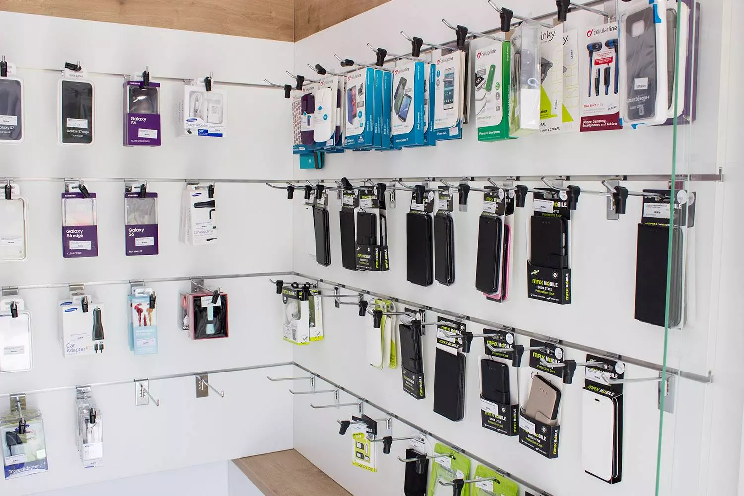 Prodaja opreme za mobilne uređaje Prodaja opreme za mobitele