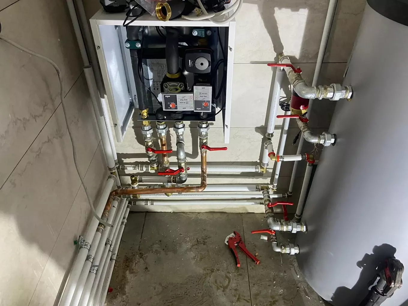 Ispitivanje cijevi Ispitivanje puknuća cijevi Zagreb, Hrvatska