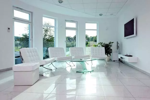 Izbjeljivanjezubizoomlampom,Vinica