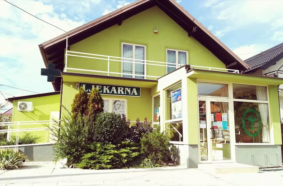 Izdavanje lijekova na recept Izdavanje lijekova na recept i bez recepta Petrinja, Hrvatska