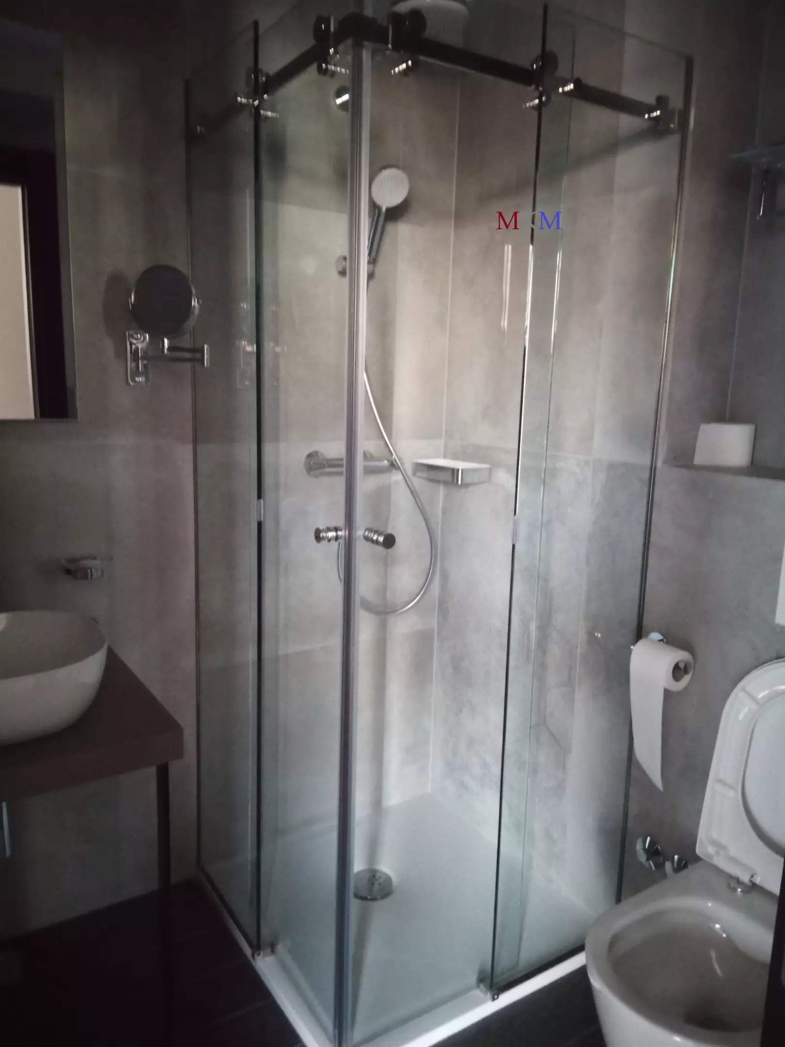 Izrada_i_montaža_staklenih_kliznih_stijenki_Varaždinska_županija_Hrvatska