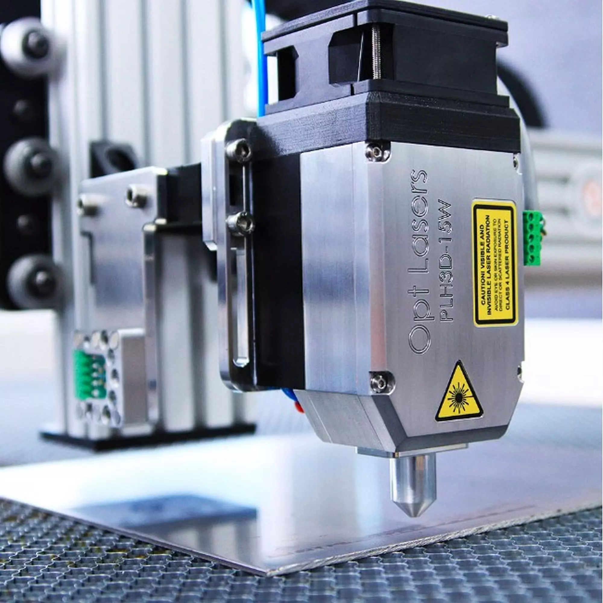 Izrada_i_reparacija_cilindara_i_hidrauličnih_crijeva_obrada_CNCstrojeva