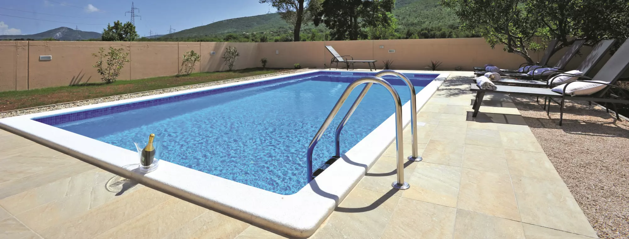 Izradabazenaiprodajaopremezabazene,Dicmo,Splitsko-dalmatinskažupanija