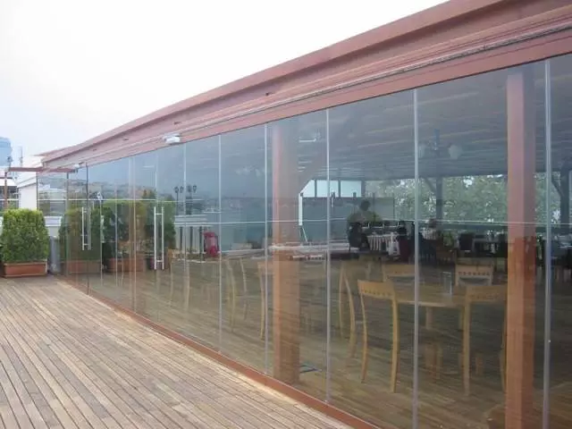 IzradaimontažastaklenihkliznihstijenkiVaraždinskažupanijaHrvatska3