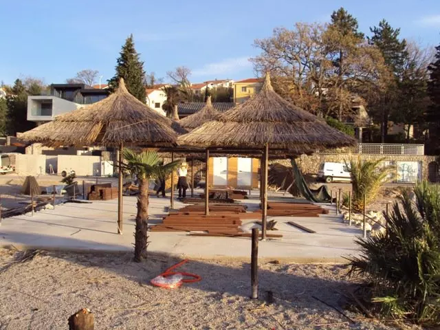 Izradanadstrešnica,suncobranaodtrstike,Zagreb2