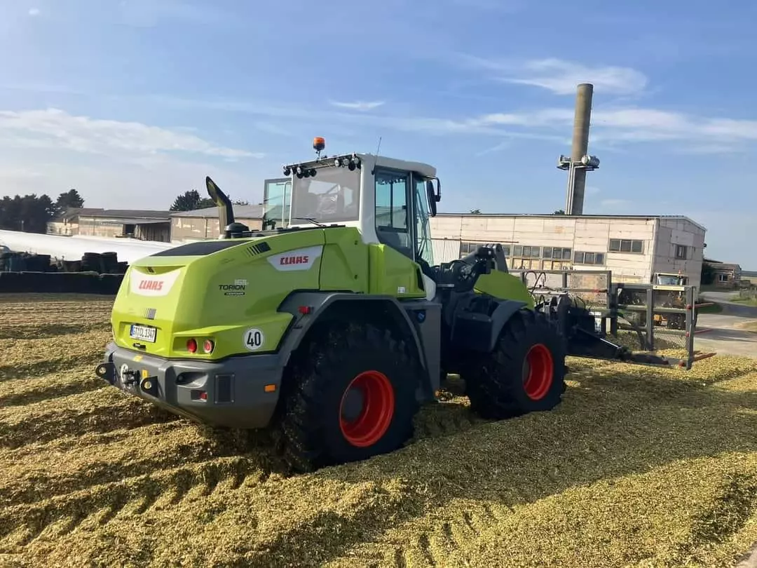 Prodaja poljoprivrednih strojeva Servis i prodaja poljoprivrednih strojeva Hrvatska