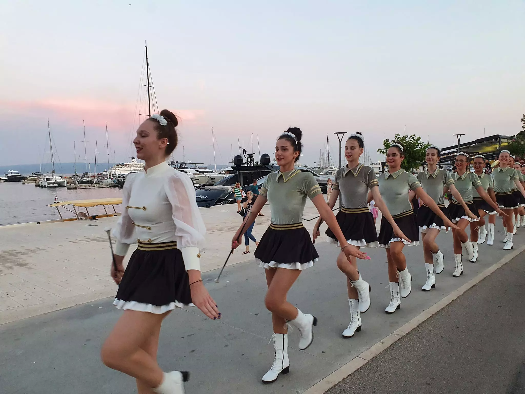 Splitske mažoretkinje, nastupi mažoretkinja, organizirana natjecanja u Splitu, RH