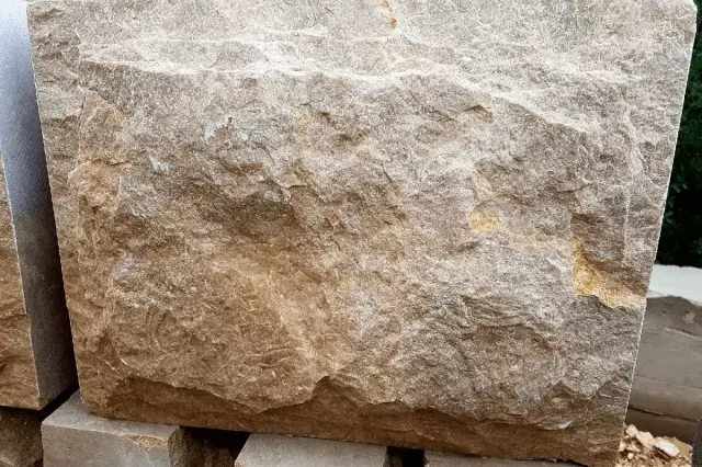 KamenefasadeRogoznica,Šibensko-kninskažupanija1