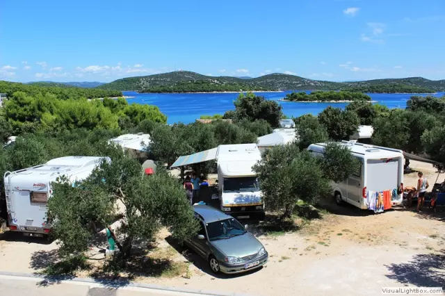 Kampibungalovi,Jezera,Murter