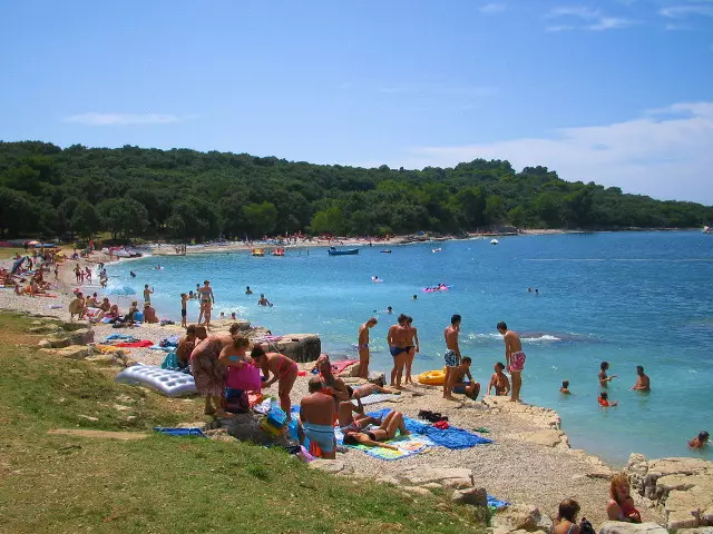 Kampoviihostelnamoru,Pula,Istra2