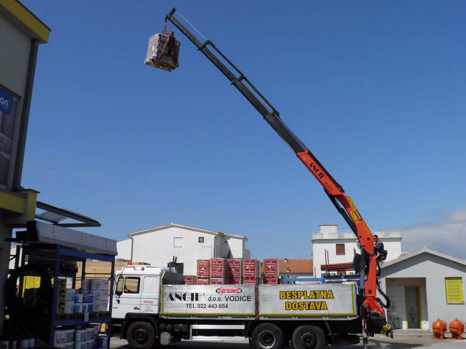 Keramika, podovi te boje i lakovi grad Šibenik
