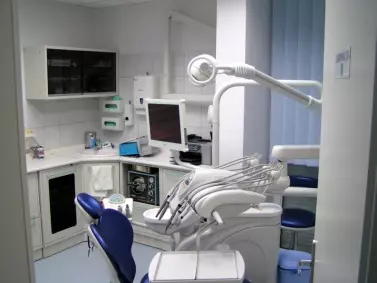Kompletneuslugeudentalnojmedicini,Split
