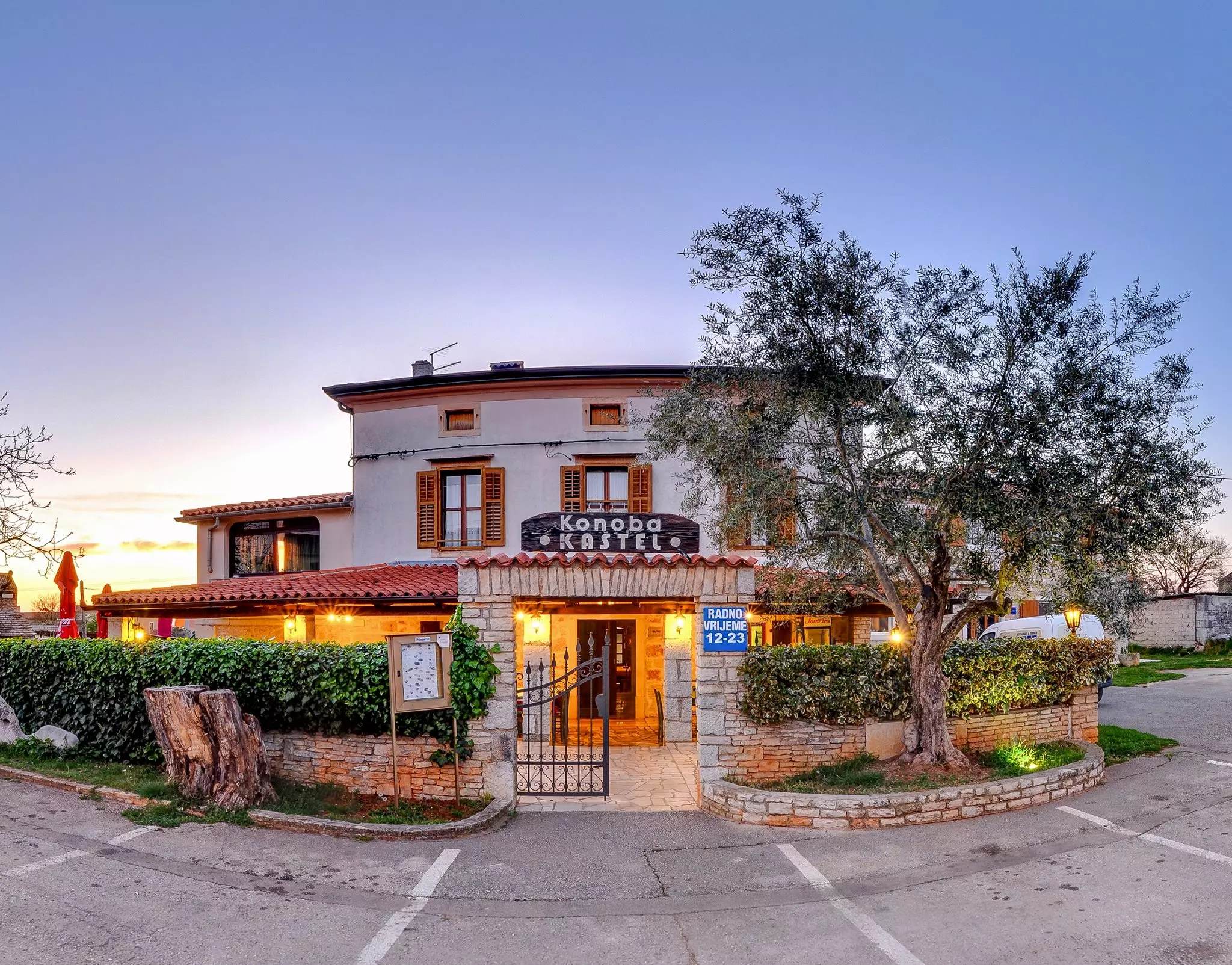 Vrhunska autohtona istarska jela i vina Poreč, RH