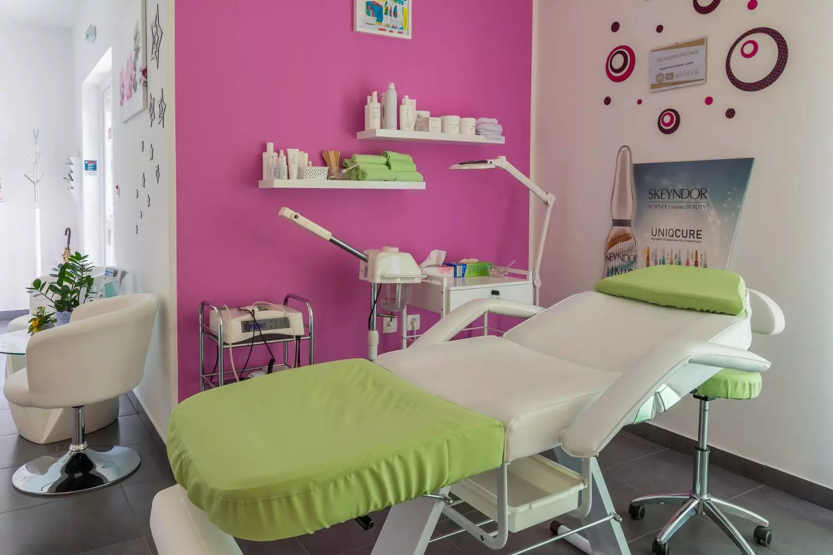 Kozmetički centar, njega lica i tijela Kozmetički centar u Viškovu, Hrvatska