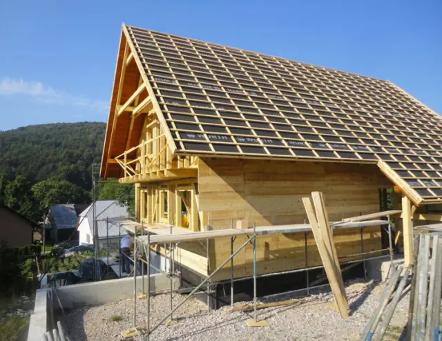 Krovopokrivačkiradovi,DugaResa,Karlovačkažupanija,Hrvatska2