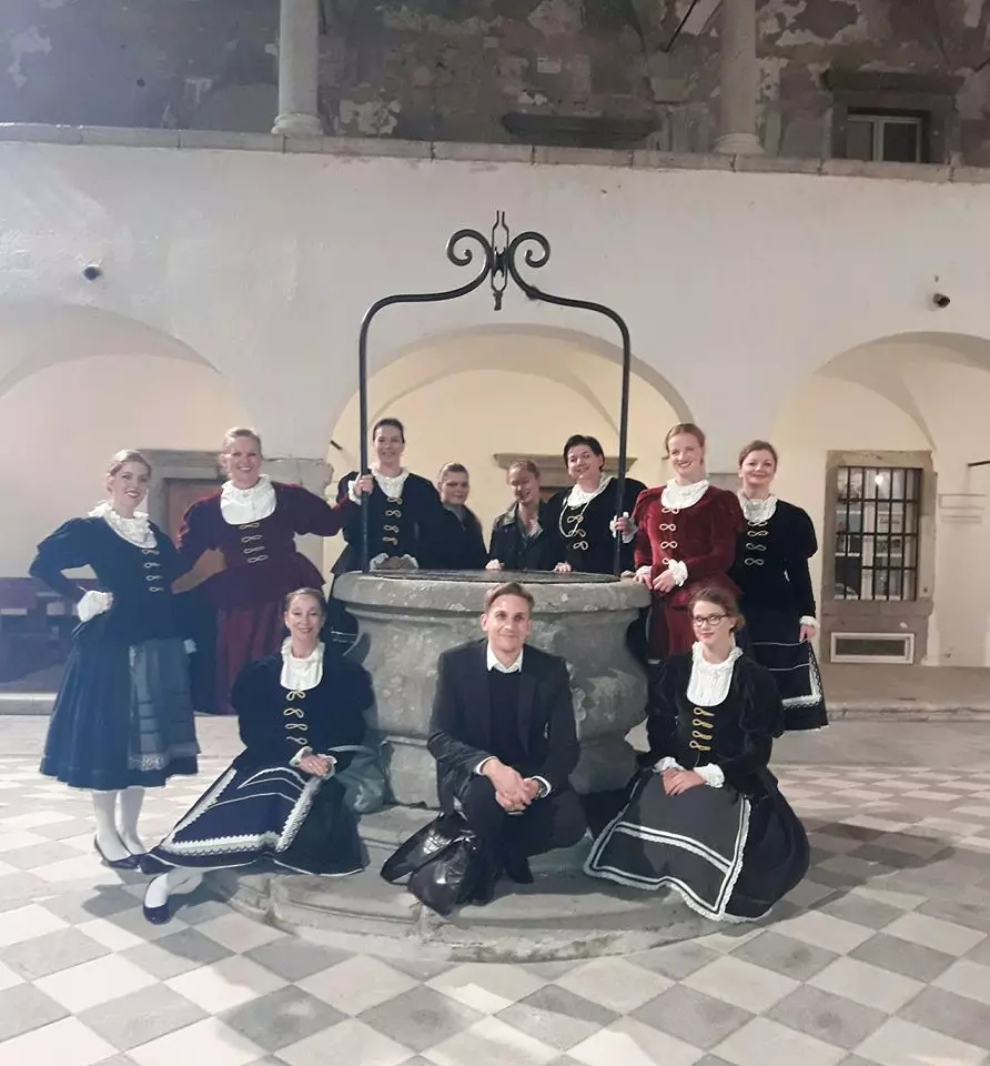 Kulturno-umjetničkodruštvoZvirJelenje8