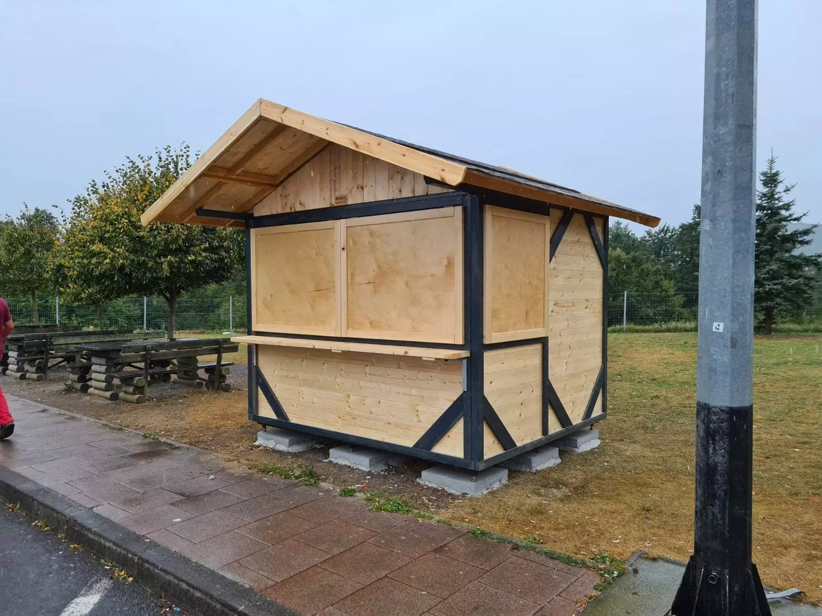 Kiosci, trgovački i ugostiteljski Trgovački i ugostiteljski kiosci Karlovac, RH