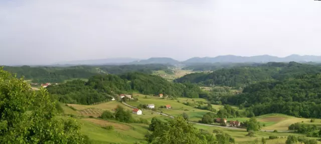 Kvalitetnadomaćagastronomskaponuda,Desinić Kvalitetnadomaćagastronomskaponuda,Desinić