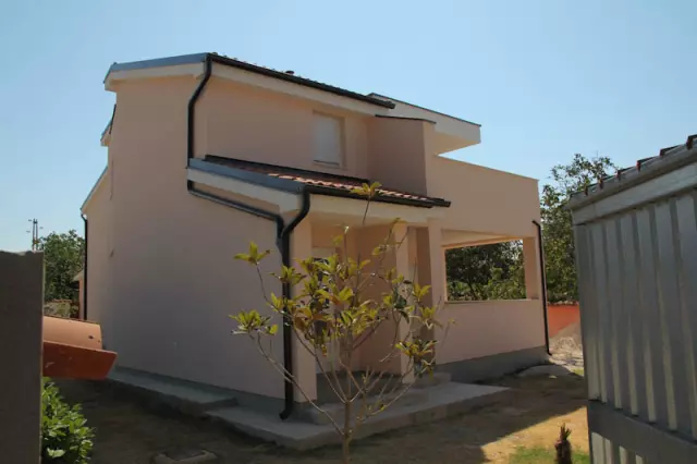 Kvalitetnoipovoljnopostavljanjedemitfasade,Pula4 Kvalitetnoipovoljnopostavljanjedemitfasade,Pula4