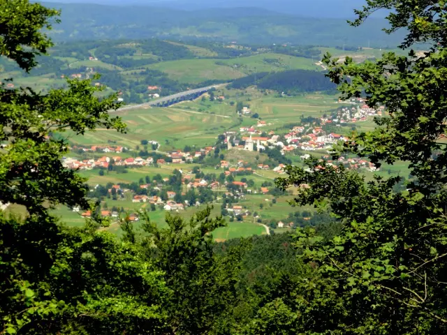 LokalnasamoupravaiopćinskaupravaBrinje3