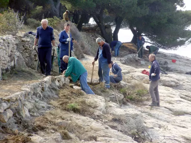 LovačkodruštvoKamenjarka,Pirovac LovačkodruštvoKamenjarka,Pirovac
