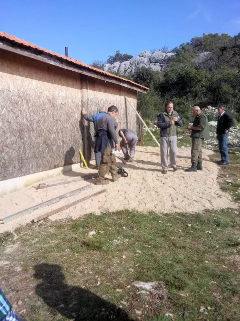 LovniturizamusuradnjisItalijom,Pirovac