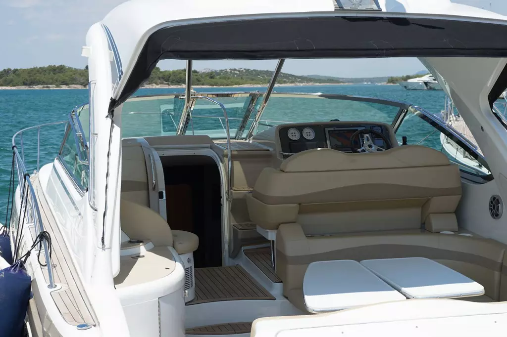 LukaMarine LukaMarine