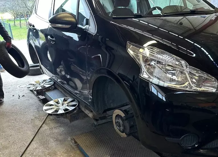 Vulkanizacija za sve vrste vozila u Petrinji