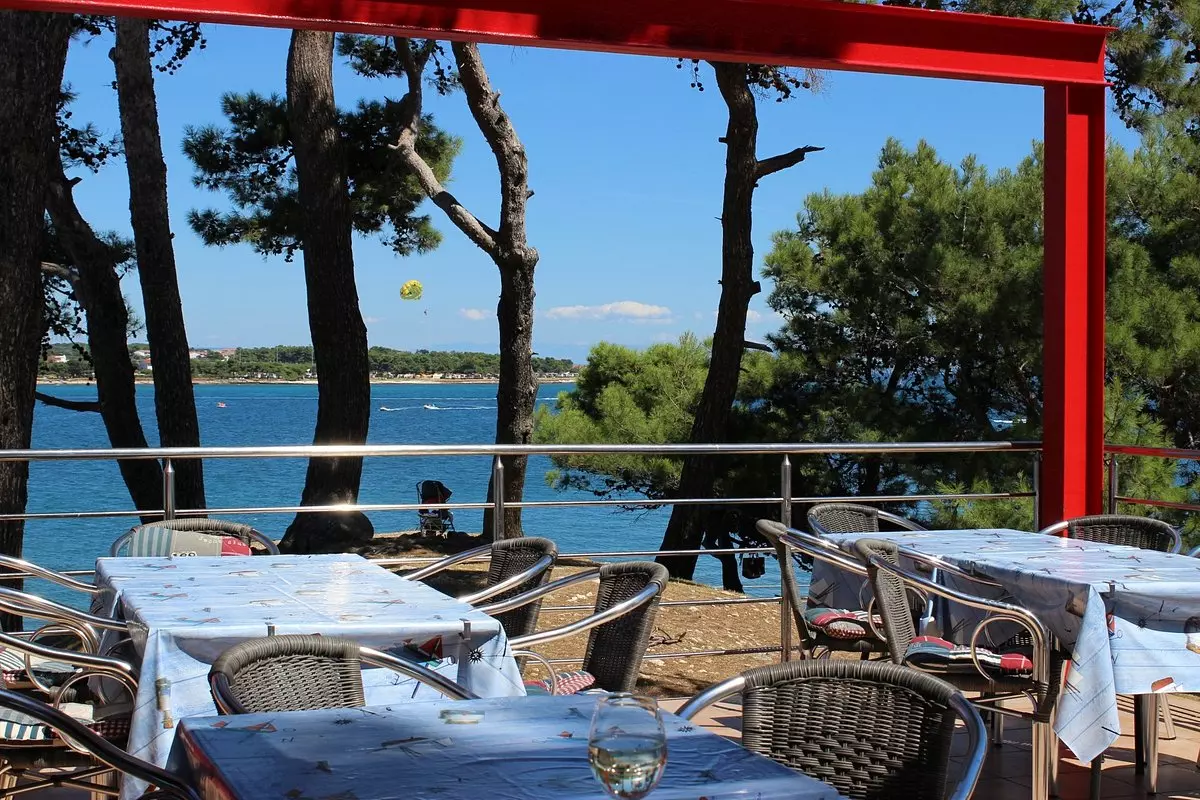 Bogat izbor hladnih i toplih napitaka Medulin, RH