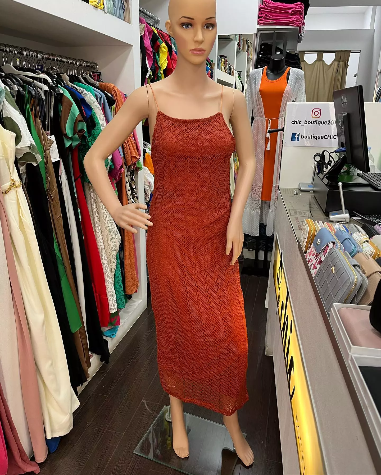 Modni_dodaci_u_boutique_Šibenik