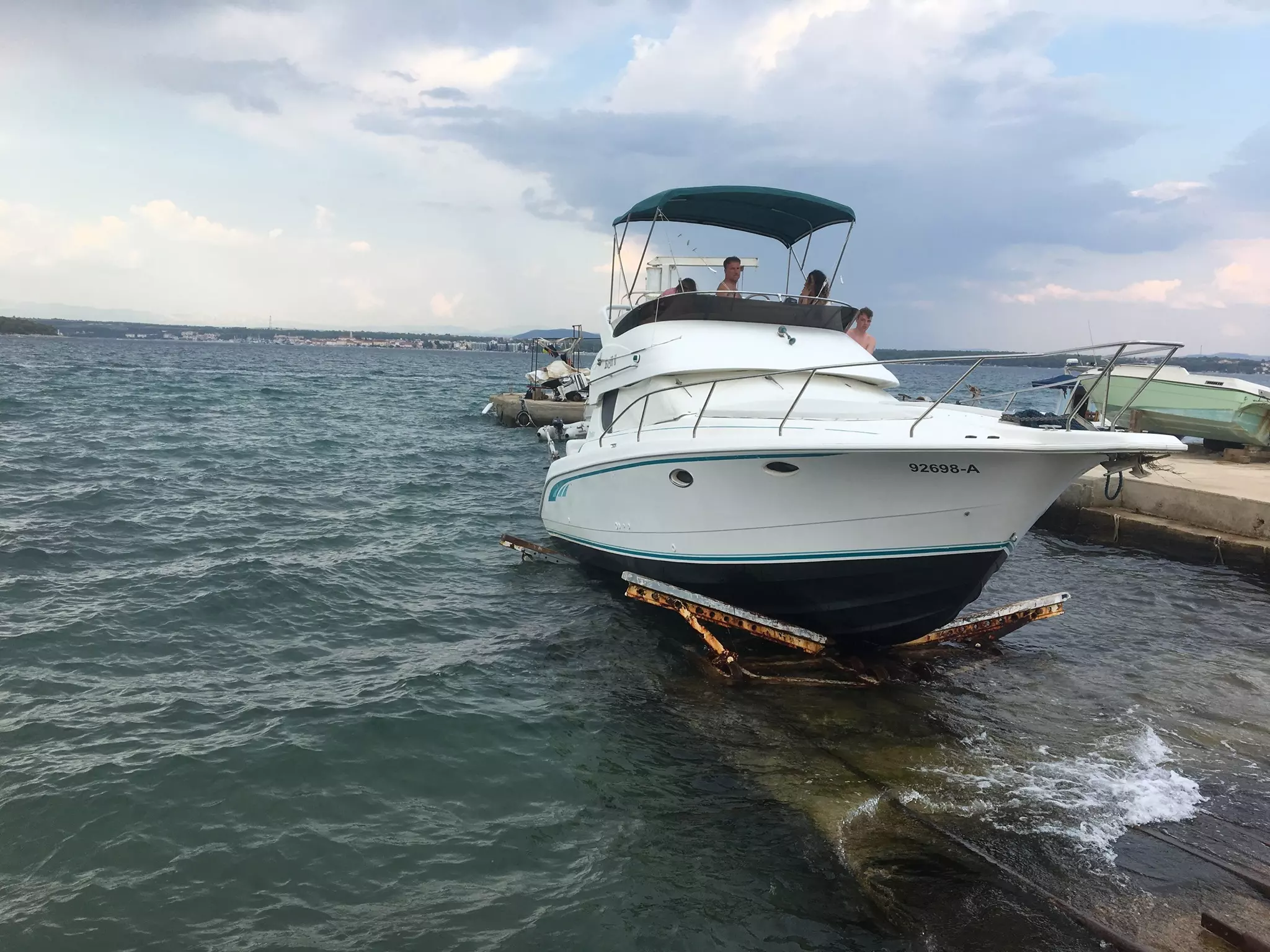 Servis brodskih motora na Pašmanu, Zadarska