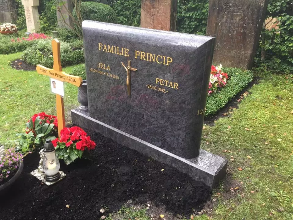 Izrada nadgrobnih spomenika Slavonski Brod Hrvatska 