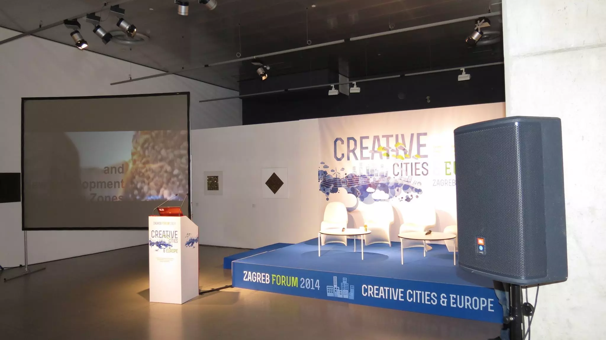 Najam opreme za simultano prevođenje i ozvučenja 