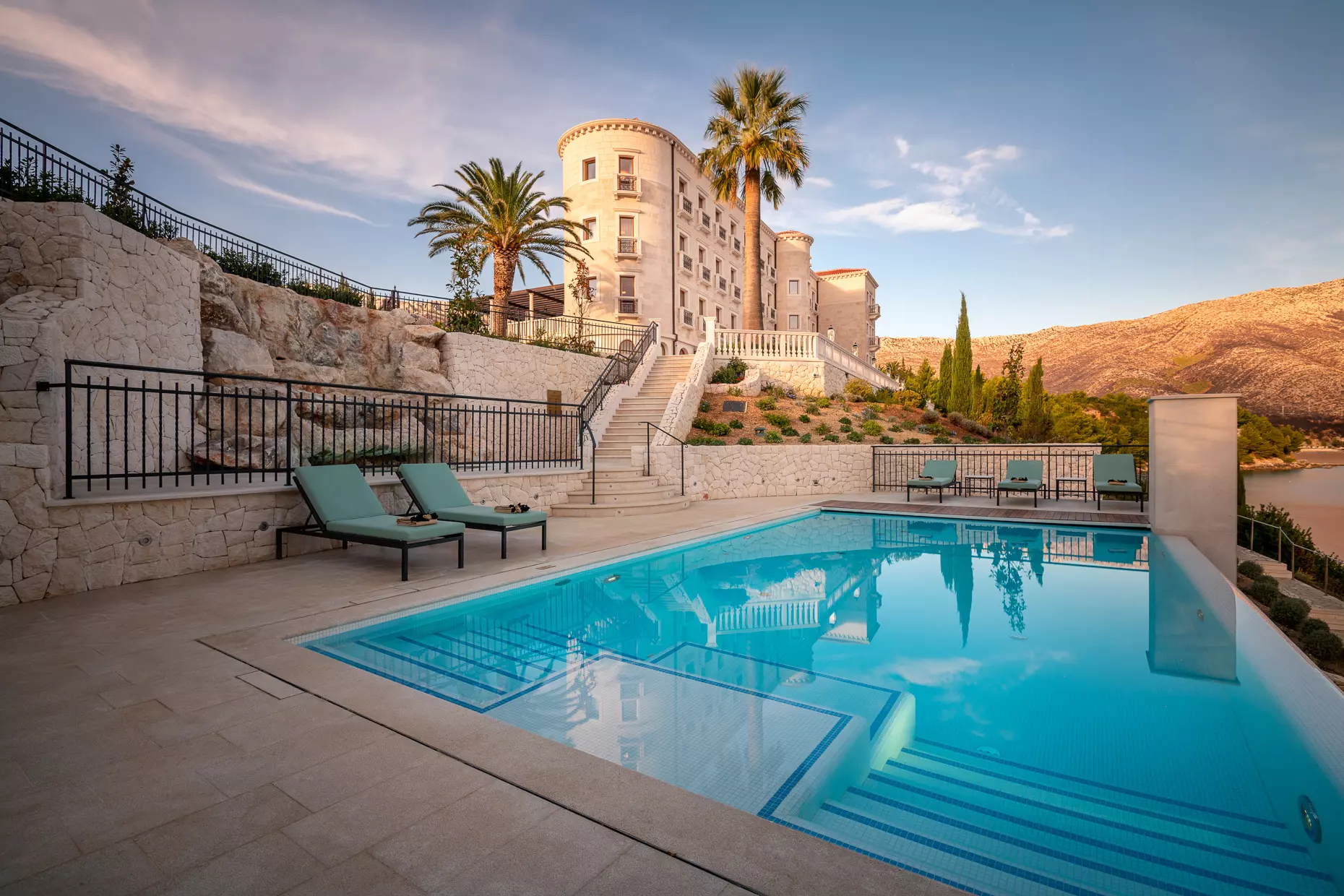 Luksuzna vila sa teretanom i saunom u Orebiću