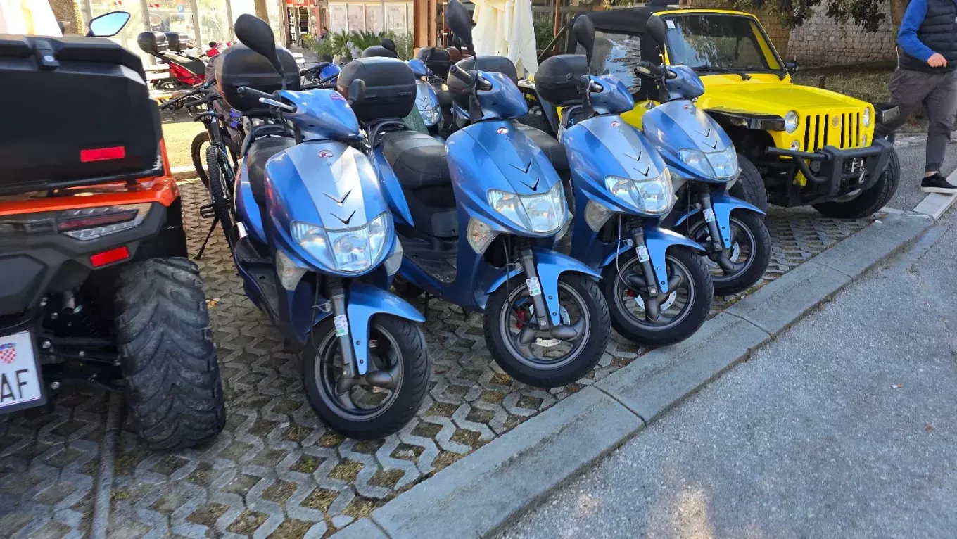 NajamskuteraotokHvar NajamskuteraotokHvar