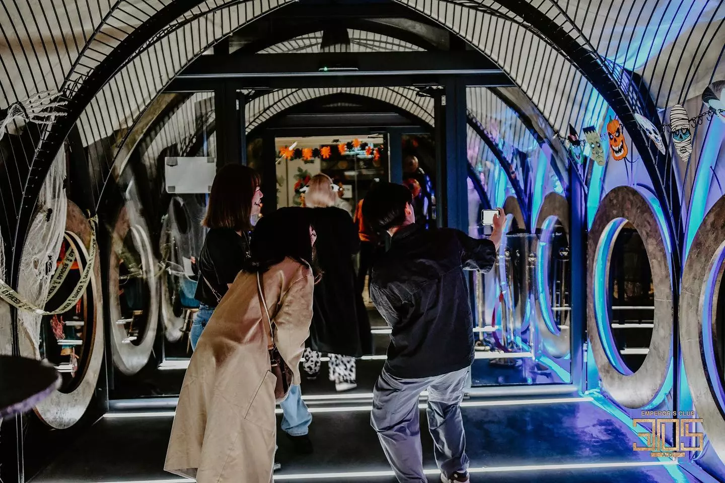 Split, zabava Noćni klub sa stranom muzikom