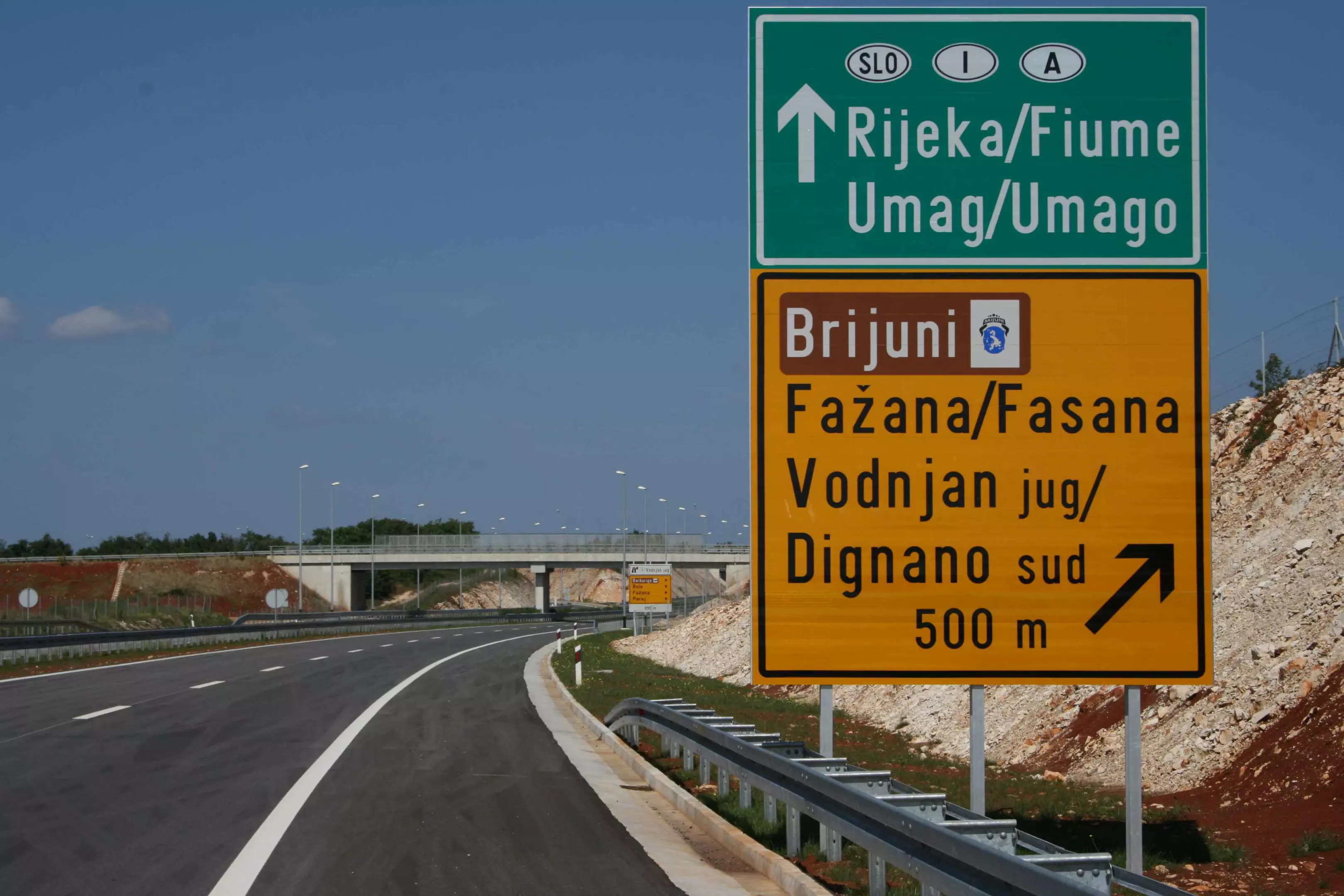 Odlična prometna signalizacija