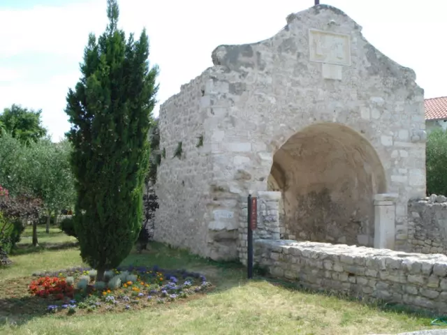 Održavanjezelenihpovršinaigroblja,Nin3 Održavanjezelenihpovršinaigroblja,Nin3