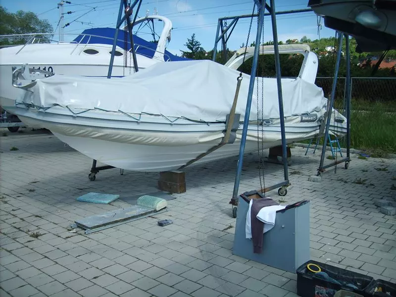 Odrzavanje_poliranje_sanacija_i_antivegetativna_zastita_plovila_Hrvatska