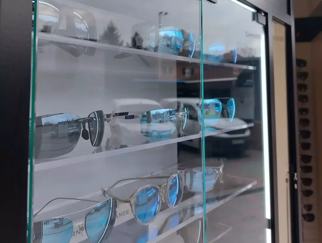 Prodaja kontaktnih leća i pomagala za slabovidne osobe Prodaja kontaktnih leća i pomagala za slabovidne osobe Maksimir, Zagreb