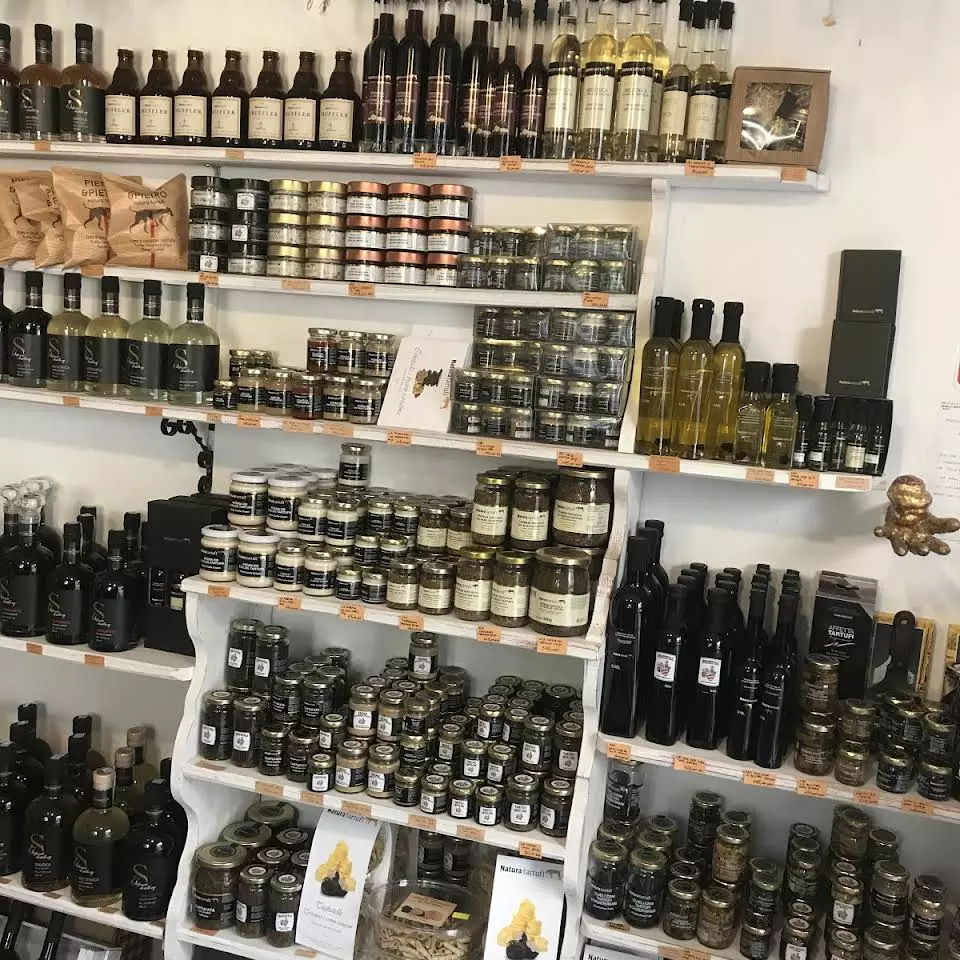 Tartufi i proizvodi od tartufa u Grožnjanu, Istra