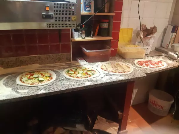 PizzeriaAtomic1