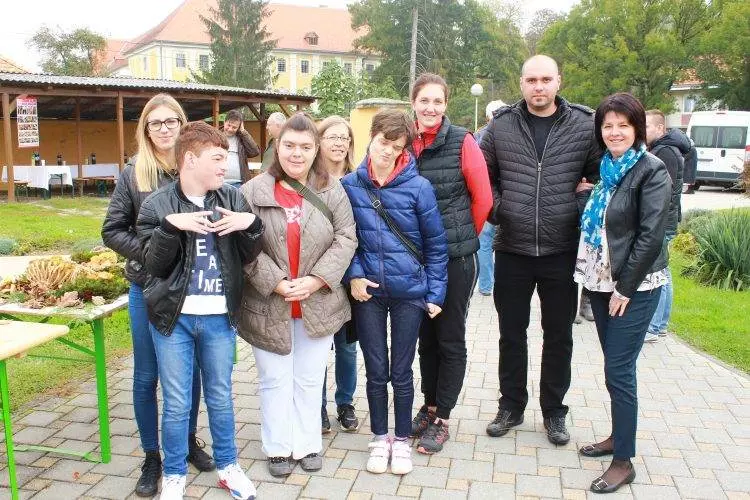 PomocdjecisteskocamaurazvojuiosobamasinvaliditetomKrapinsko-zagorskezupanije1