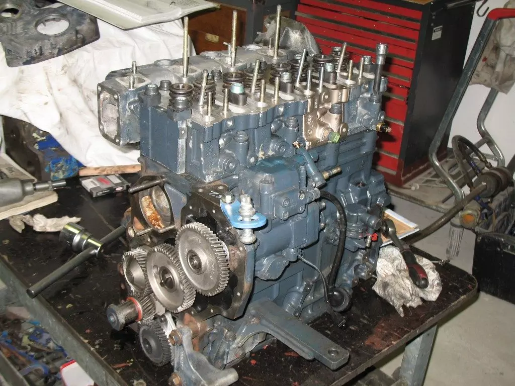 PopravakiodržavanjebrodovačamacaipentinaterenuDalmacijaTribunj1