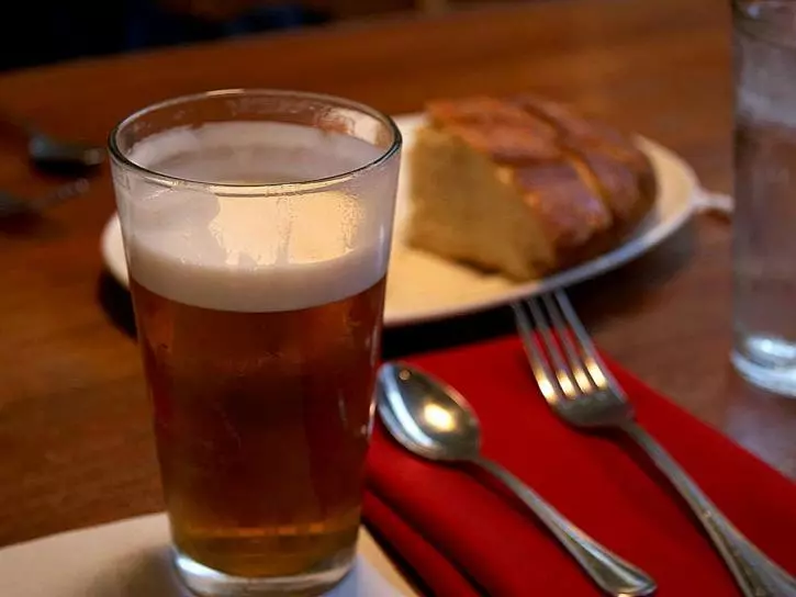 Posluživanjejelaipića,Žrnovnica3