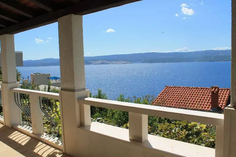 Posredovanjeiprometpovoljnimnekretninama,Omiš2